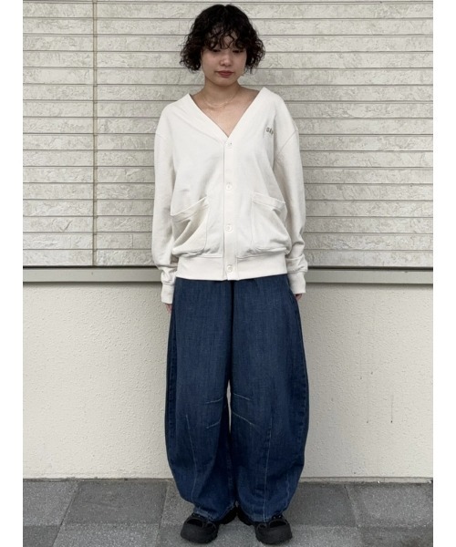 GAP（ギャップ）の「ヴィンテージソフト GAPロゴ カーディガン(ユニセックス)（カーディガン/ボレロ・メンズ・ブラック/ベージュ/ライトグレー・XL/L/M/S/XS）」の9枚目の写真