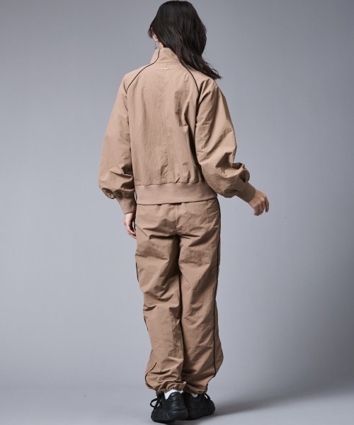 CHIC STYLE（シックスタイル）の「配色ラインパンツ＜大きいサイズ有＞シックスタイルゴルフ（その他パンツ・レディース・モカ/ブラック・5L/4L/3L/LL/L/M）」の11枚目の写真