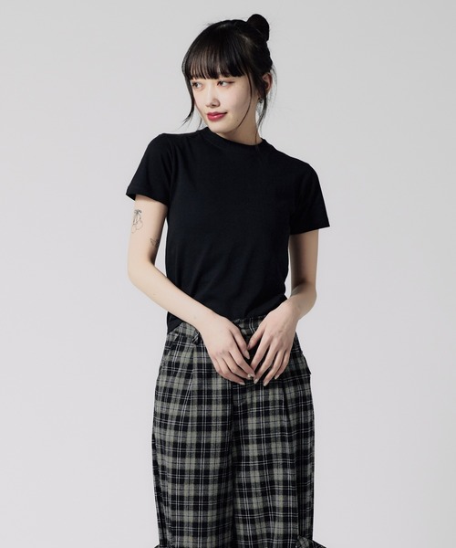 Chick（チック）の「Basic Tight CHIBI T-shirt / ベーシック タイトシルエットチビTシャツ 2026年春夏（Tシャツ/カットソー・レディース・ライトブルー/ブラック/ホワイト/ライトピンク/ライトイエロー・FREE）」の17枚目の写真