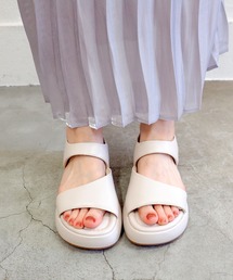 厚底パデットサンダル 8740215