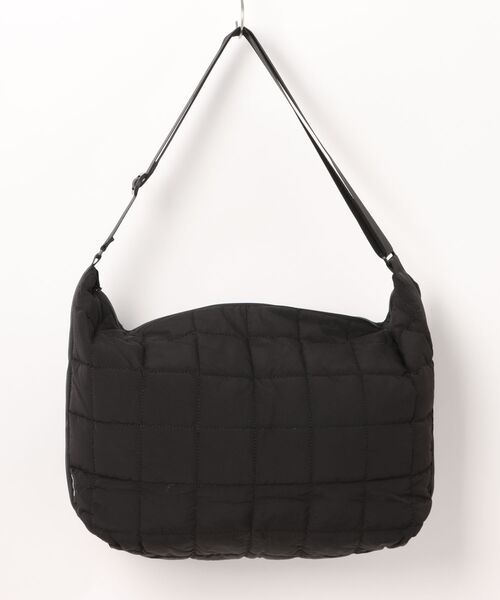 ADAM PATEK(アダムパテック)の「【RS】【ADAM PATEK 】square quilt BIG shoulder bag(ショルダーバッグ・レディース・ブラック/ホワイト/ブルー・FREE)」の7枚目の写真