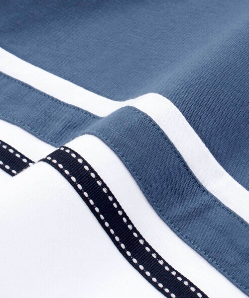 BeBe Petits Pois Vert（ベベプチポワヴェール）の「天竺バイカラーステッチテープポイント半袖Tシャツ(95~160cm)（Tシャツ/カットソー・キッズ・ブラック/ブルー・120cm/150cm/160cm/140cm/130cm/100cm/110cm/95cm）」の4枚目の写真