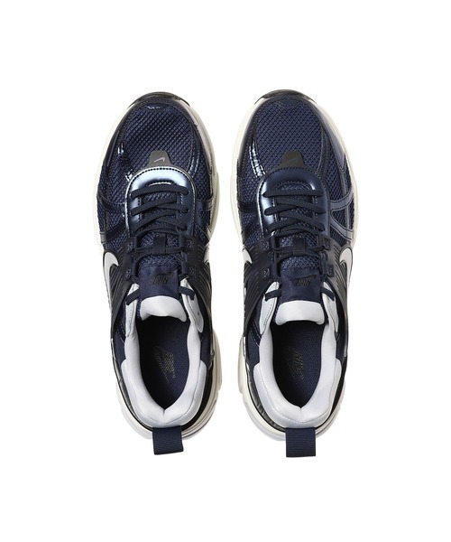 NIKE(ナイキ)の「NIKE V2K RUN HJ4497-400(スニーカー・メンズ・ダークネイビー・29cm/28.5cm/28cm/27.5cm/27cm/26.5cm/26cm)」の7枚目の写真