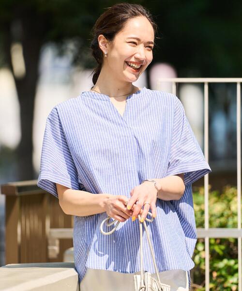 SHOO・LA・RUE(シューラルー)の「【高レビュー/洗える/UV/吸水速乾】洗濯後しわになりにくいリネンブレンドドルマンシャツ(シャツ/ブラウス・レディース・ブラウン系/ブルー系2/ホワイト/グリーン系/ブラック系1/パープル・01/02/03/04)」の5枚目の写真