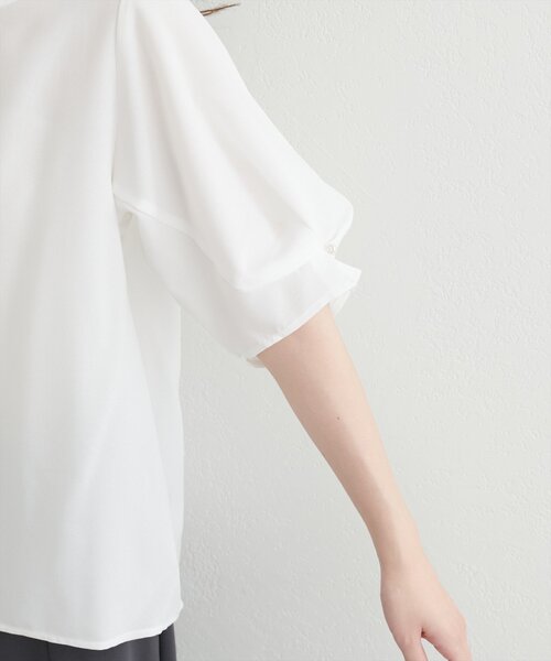 natural couture（ナチュラルクチュール）の「パール付きタックスリーブブラウス（シャツ/ブラウス・レディース・オフホワイト/ブルー/グリーン/ピンク/ライトグレー/その他1/ネイビー・FREE）」の17枚目の写真