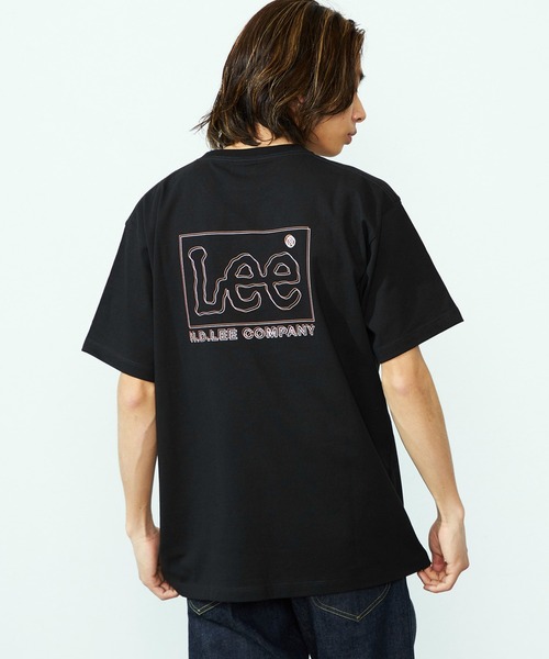 Lee(リー)の「Lee/リー 【ベストセラー】ブランドロゴ バックプリントTシャツ/半袖Tシャツ/プリントTシャツ/バックプリントTシャツ(Tシャツ/カットソー・メンズ・ホワイト/ホワイト系その他/ブラック系その他/ブラック・SMALL/MEDIUM/LARGE/X-LARGE)」の4枚目の写真