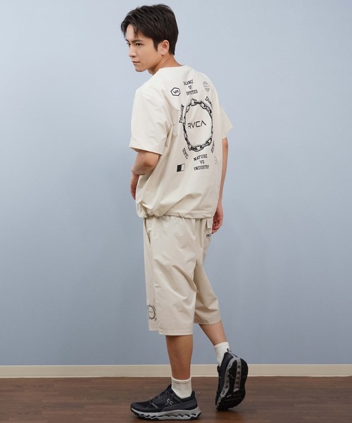 RVCA(ルーカ)の「RVCA/ルーカ ラッシュガード/水陸両用/ユーティリティー 半袖Tシャツ セットアップ対応 BF04A-P89(ラッシュガード・メンズ・ライトカーキ/ブラック・L/M/S)」の15枚目の写真