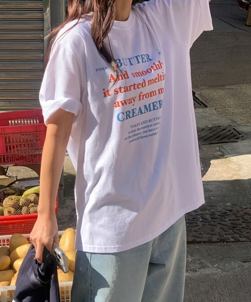 HEILIS(ヘイリス)の「ロゴプリントオーバーサイズTシャツ/ホワイト ネイビー オフ グラフィック 韓国 半袖 ビッグサイズ ユニセックス ノームコア シティガール シンプル カットソー(Tシャツ/カットソー・レディース・オフホワイト/ネイビー・FREE)」の2枚目の写真