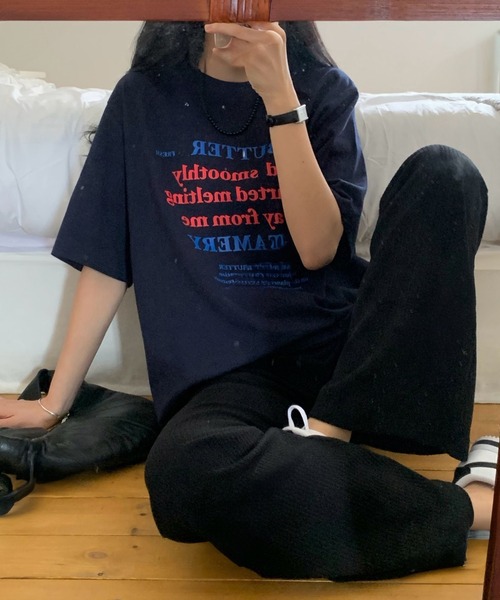 HEILIS(ヘイリス)の「ロゴプリントオーバーサイズTシャツ/ホワイト ネイビー オフ グラフィック 韓国 半袖 ビッグサイズ ユニセックス ノームコア シティガール シンプル カットソー(Tシャツ/カットソー・レディース・オフホワイト/ネイビー・FREE)」の13枚目の写真
