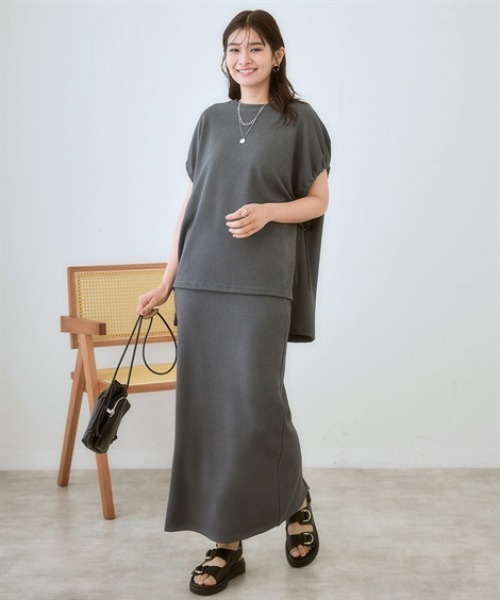 nissen（ニッセン）の「ふくれジャガードセットアップ(袖口リボントップス＋タイトスカート)（Tシャツ/カットソー・レディース・モカ/カーキ/ブラック/チャコールグレー・3L/S/LL/L/M）」の3枚目の写真