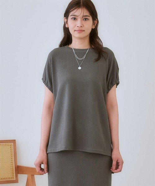 nissen（ニッセン）の「ふくれジャガードセットアップ(袖口リボントップス＋タイトスカート)（Tシャツ/カットソー・レディース・モカ/カーキ/ブラック/チャコールグレー・3L/S/LL/L/M）」の7枚目の写真