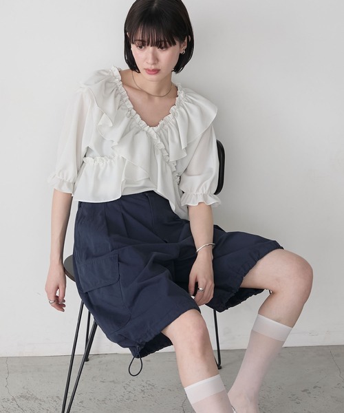 forksy.(フォルクシー)の「【forksy.】ボリュームクロスフリル ニュアンス柄 ブラウス(シャツ/ブラウス・レディース・ベージュ系/ホワイト/ブルー系/ブラック・FREE)」の8枚目の写真