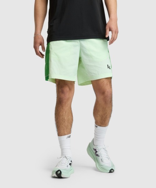 Kinetics(キネティクス)の「New Balance Klutch Men's Crinkle Woven Short(ニューバランス クラッチ クリンクル ウーブン ショート)(その他パンツ・メンズ・ベージュ系/グリーン系・LARGE/X-LARGE/XX-LARGE/SMALL/MEDIUM)」の2枚目の写真