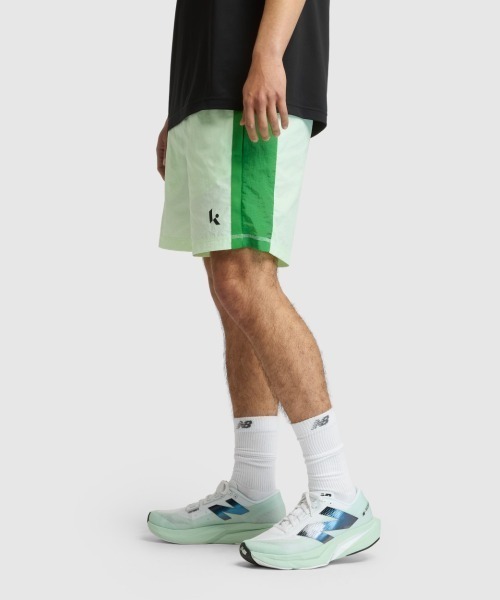 Kinetics(キネティクス)の「New Balance Klutch Men's Crinkle Woven Short(ニューバランス クラッチ クリンクル ウーブン ショート)(その他パンツ・メンズ・ベージュ系/グリーン系・LARGE/X-LARGE/XX-LARGE/SMALL/MEDIUM)」の10枚目の写真