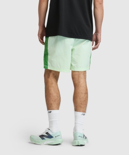 Kinetics(キネティクス)の「New Balance Klutch Men's Crinkle Woven Short(ニューバランス クラッチ クリンクル ウーブン ショート)(その他パンツ・メンズ・ベージュ系/グリーン系・LARGE/X-LARGE/XX-LARGE/SMALL/MEDIUM)」の11枚目の写真