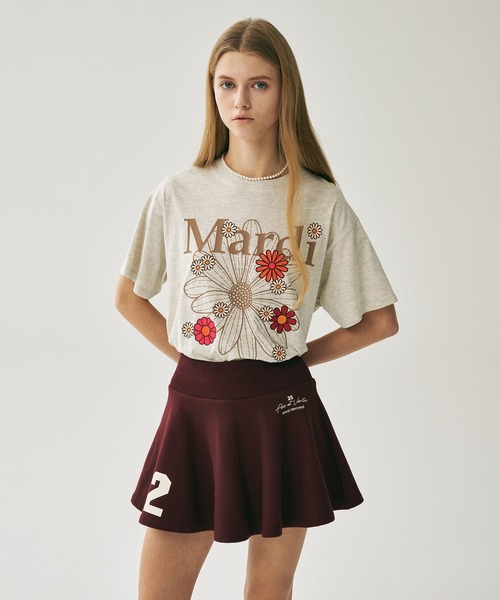 Mardi Mercredi(マルディメクルディ)の「TSHIRT FLOWERMARDI BLOSSOM / Tシャツ フラワーマルディ ブロッサム(Tシャツ/カットソー・レディース・ベージュ系その他/ベージュ系その他2/オートミール/ネイビー/クリーム/グレー・FREE)」の22枚目の写真