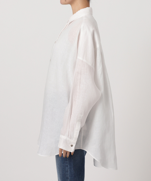 Spick & Span（スピックアンドスパン）の「《ゆったりサイズ》追加 80リネンカシュクール ビッグシャツ（シャツ/ブラウス・レディース・サックスブルー/ブラウン/キャメル/ネイビー/ホワイト・FREE）」の16枚目の写真