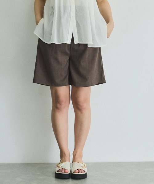 VICKY（ビッキー）の「ヘザーエステルハーフパンツ≪手洗い可能≫（その他パンツ・レディース・ブラック/オフホワイト/ブラウン・M）」の9枚目の写真