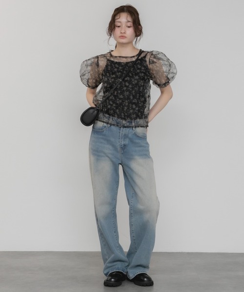 HEILIS(ヘイリス)の「パワショルシアーブラウス / シアー パフスリーブ 半袖 無地 花柄 ブラック ホワイト パープル 韓国 ガーリー オケージョン 結婚式 二次会 パーティー レイヤード パワショル パワーショルダー トレンド カジュアル(シャツ/ブラウス・レディース・ブラック系その他/ブラック/パープル系その他/ホワイト・FREE)」の9枚目の写真
