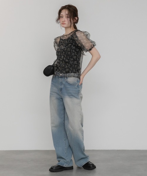 HEILIS(ヘイリス)の「パワショルシアーブラウス / シアー パフスリーブ 半袖 無地 花柄 ブラック ホワイト パープル 韓国 ガーリー オケージョン 結婚式 二次会 パーティー レイヤード パワショル パワーショルダー トレンド カジュアル(シャツ/ブラウス・レディース・ブラック系その他/ブラック/パープル系その他/ホワイト・FREE)」の10枚目の写真