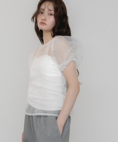 HEILIS(ヘイリス)の「パワショルシアーブラウス / シアー パフスリーブ 半袖 無地 花柄 ブラック ホワイト パープル 韓国 ガーリー オケージョン 結婚式 二次会 パーティー レイヤード パワショル パワーショルダー トレンド カジュアル(シャツ/ブラウス・レディース・ブラック系その他/ブラック/パープル系その他/ホワイト・FREE)」の15枚目の写真