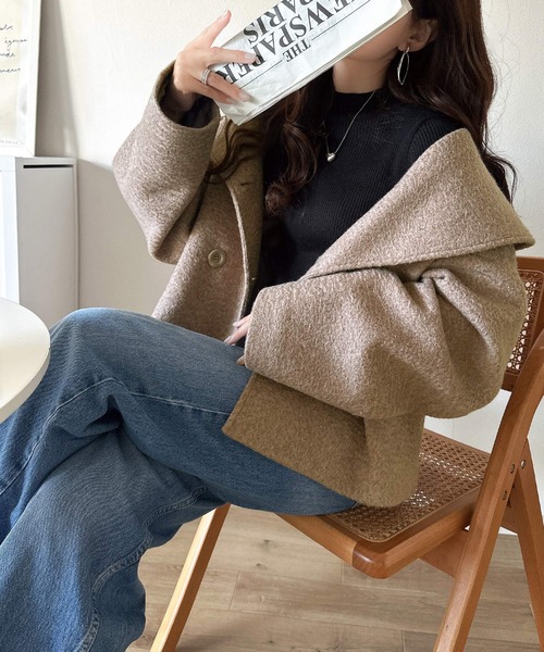 classicalelf(クラシカルエルフ)の「ビッグカラーで小顔見え。ふわっと羽織って、キュンとこなれる。ビッグカラーフェイクウールダブルコート(ピーコート・レディース・グレー/ブラック/モカ・X-LARGE/SMALL/MEDIUM/LARGE)」の21枚目の写真