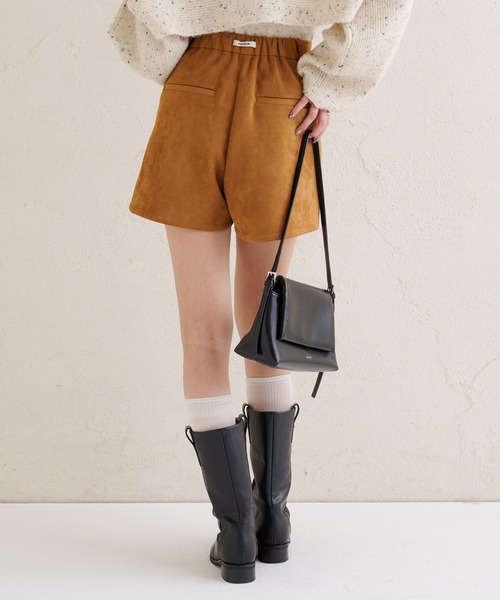 mystic（ミスティック）の「フェイクスウェードショートパンツ（その他パンツ・レディース・アイボリー/ブラウン/キャメル/ブラウン系その他2・2/1）」の21枚目の写真