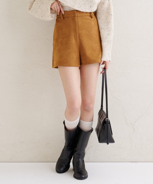 mystic（ミスティック）の「フェイクスウェードショートパンツ（その他パンツ・レディース・アイボリー/ブラウン/キャメル/ブラウン系その他2・2/1）」の19枚目の写真