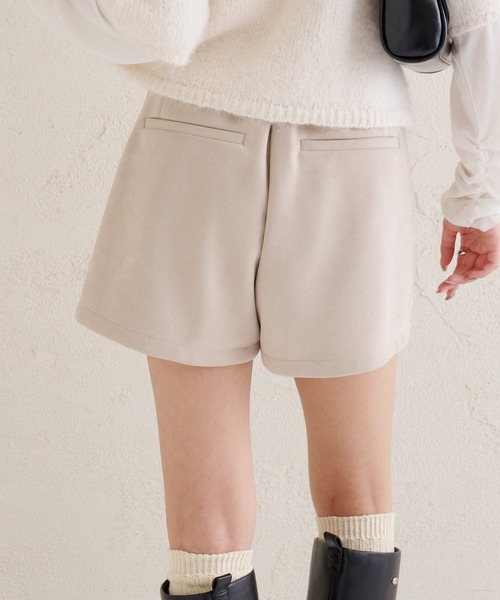mystic（ミスティック）の「フェイクスウェードショートパンツ（その他パンツ・レディース・アイボリー/ブラウン/キャメル/ブラウン系その他2・2/1）」の7枚目の写真