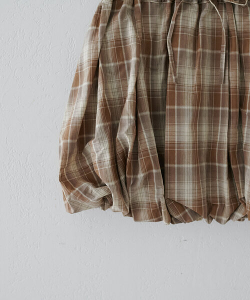 DISCOAT（ディスコート）の「【umm.】チェックバルーンミニスカート（スカート・レディース・ブラウン/キャメル・FREE）」の6枚目の写真