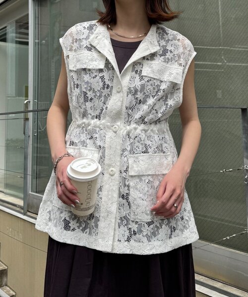 CIAOPANIC TYPY（チャオパニックティピー）の「レースミリタリーベスト（ベスト・レディース・ホワイト/オフホワイト/ブラック・ONE SIZE）」の8枚目の写真