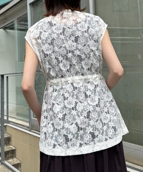 CIAOPANIC TYPY（チャオパニックティピー）の「レースミリタリーベスト（ベスト・レディース・ホワイト/オフホワイト/ブラック・ONE SIZE）」の11枚目の写真