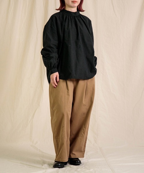 prit（プリット）の「[prit] 強撚グラフチェック ハイネッククレリックプルオーバー（シャツ/ブラウス・レディース・ブラック/アイボリー・FREE）」の9枚目の写真
