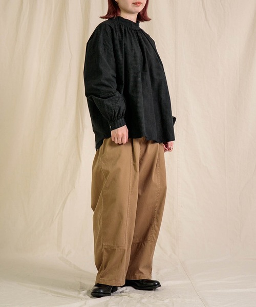 prit（プリット）の「[prit] 強撚グラフチェック ハイネッククレリックプルオーバー（シャツ/ブラウス・レディース・ブラック/アイボリー・FREE）」の10枚目の写真