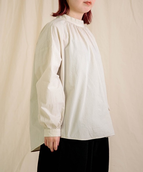 prit（プリット）の「[prit] 強撚グラフチェック ハイネッククレリックプルオーバー（シャツ/ブラウス・レディース・ブラック/アイボリー・FREE）」の3枚目の写真
