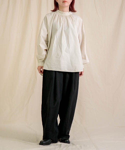 prit（プリット）の「[prit] 強撚グラフチェック ハイネッククレリックプルオーバー（シャツ/ブラウス・レディース・ブラック/アイボリー・FREE）」の4枚目の写真