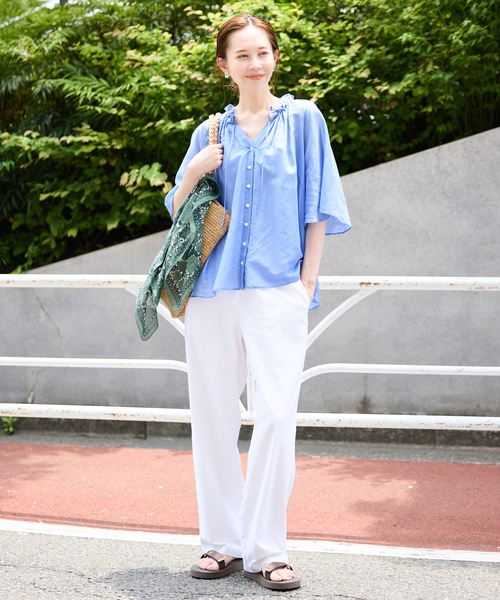 SLOBE IENA（スローブイエナ）の「MOISMONT/モワモン SLOBE別注 スカーフ（バンダナ/スカーフ・レディース・グリーン/ブルー・FREE）」の4枚目の写真