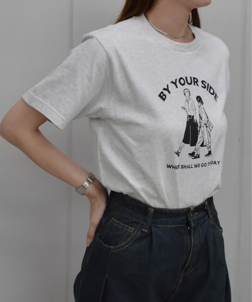 RGY(アールジーワイ)の「【RGY】BY YOUR SIDE デザインプリントTシャツ 半袖(Tシャツ/カットソー・メンズ・オートミール/ホワイト・MEDIUM/LARGE)」の6枚目の写真