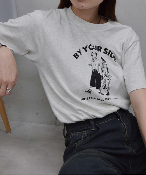 RGY(アールジーワイ)の「【RGY】BY YOUR SIDE デザインプリントTシャツ 半袖(Tシャツ/カットソー・メンズ・オートミール/ホワイト・MEDIUM/LARGE)」の7枚目の写真