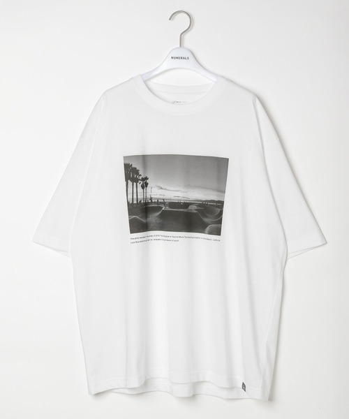 NUMERALS(ヌメラルズ)の「【NUMERALS】フォトプリントTEE 1(Tシャツ/カットソー・メンズ・オフホワイト/ブラック/ブラウン・LARGE/MEDIUM)」の7枚目の写真