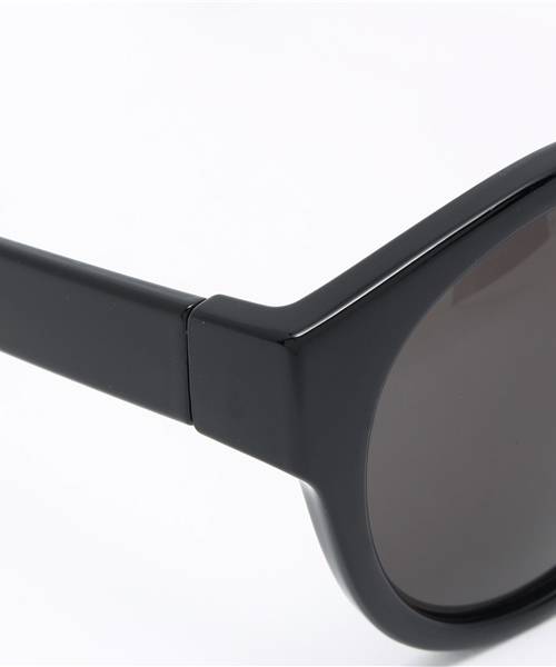 AZUL by moussy（アズールバイマウジー）の「ワイドフレームボストン型サングラス（サングラス・レディース・ブラック/ブラウン系その他・FREE）」の6枚目の写真