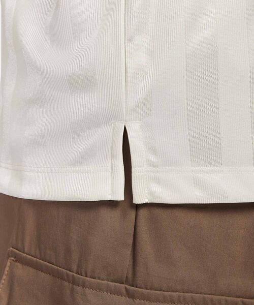 NIKE（ナイキ）の「ナイキ スポーツウェア ウィメンズ Vネック ジャージー トップ / Nike Sportswear Women's V-Neck Jersey Top IH8505-133 Sail（ジャージ・レディース・クリーム・XL/XS/S/M/L）」の13枚目の写真