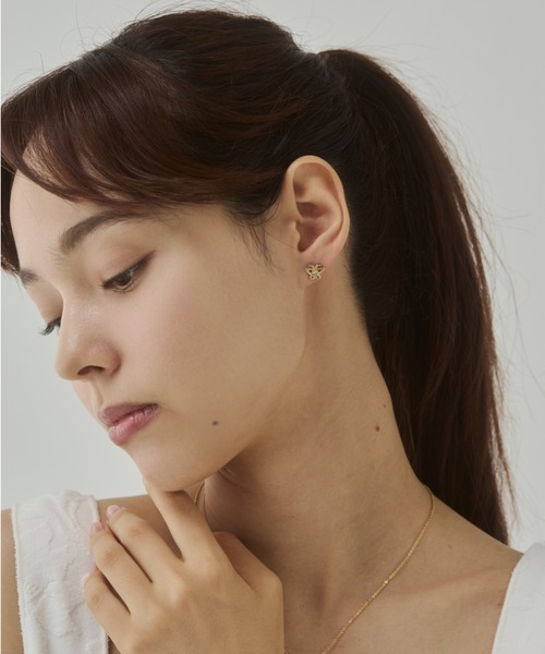 ciite' surgical stainless(シーテサージカルステンレス)の「【 金属アレルギー対応 】ミニビジューバタフライピアス サージカルステンレス(両耳用)(ピアス(両耳用)・レディース・ゴールド/シルバー・FREE)」の1枚目の写真