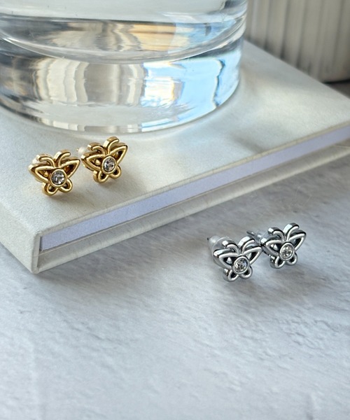 ciite' surgical stainless(シーテサージカルステンレス)の「【 金属アレルギー対応 】ミニビジューバタフライピアス サージカルステンレス(両耳用)(ピアス(両耳用)・レディース・ゴールド/シルバー・FREE)」の11枚目の写真