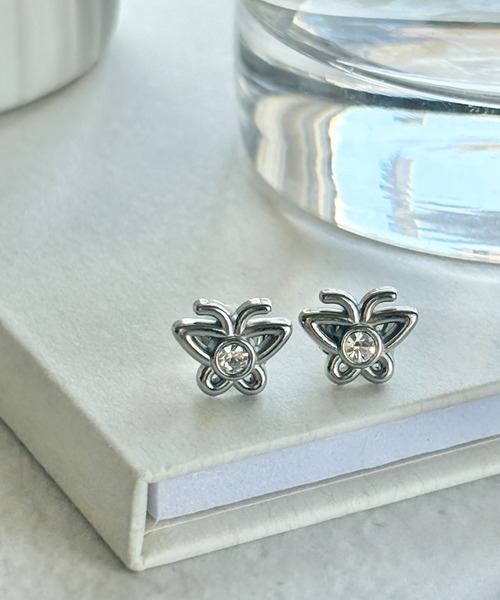 ciite' surgical stainless(シーテサージカルステンレス)の「【 金属アレルギー対応 】ミニビジューバタフライピアス サージカルステンレス(両耳用)(ピアス(両耳用)・レディース・ゴールド/シルバー・FREE)」の19枚目の写真