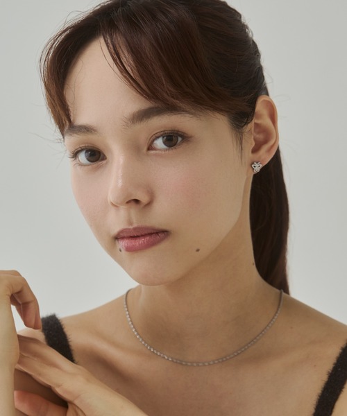 ciite' surgical stainless(シーテサージカルステンレス)の「【 金属アレルギー対応 】ミニビジューバタフライピアス サージカルステンレス(両耳用)(ピアス(両耳用)・レディース・ゴールド/シルバー・FREE)」の8枚目の写真