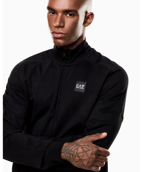 EMPORIO ARMANI EA7(エンポリオアルマーニイーエーセブン)の「<オンライン限定>【エンポリオ アルマーニ EA7】Visibility トラックスーツ コットン(セットアップ・メンズ・ブラック×ホワイト・LARGE/MEDIUM/SMALL/X-LARGE/X-SMALL)」の4枚目の写真