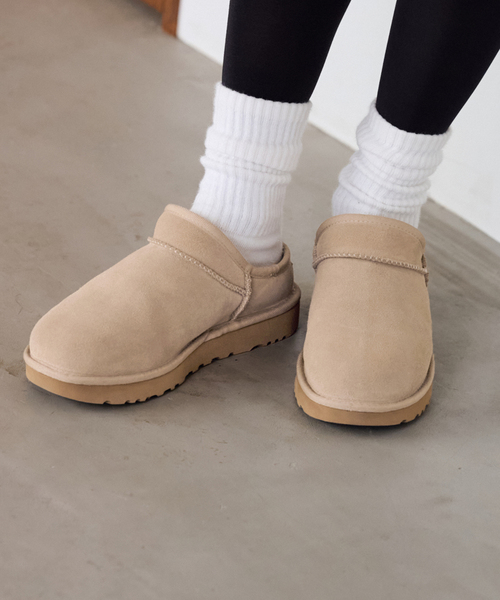 UGG アグ CLASSIC SLIPPER フレームワーク　ベージュ 25 ≪追加≫UGG CLASSIC SLIPPER（その他シューズ）｜FRAMeWORK（フレーム