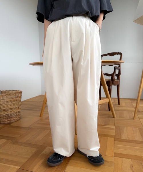 PICHI(ピイチ)の「タックボリュームパンツ(その他パンツ・レディース・ブラック/アイボリー・REGULAR/LONG)」の6枚目の写真