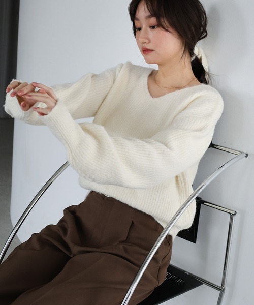 セール】同色マフラー付きニットトップス（ニット/セーター）｜Freesia